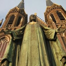 Statue of Sacred Heart of Jesus Christ