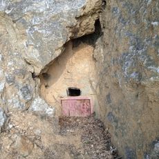 Kis-Strázsa-hegyi fissure cave