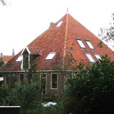 Stelphoeve, met losse hooiberg