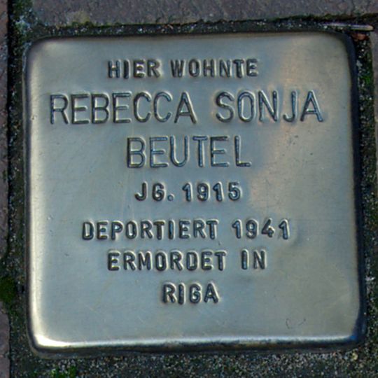 Stolperstein en memoria de Rebecca Sonja Beutel