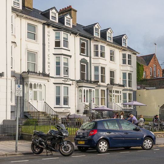 No.19 Marine Terrace