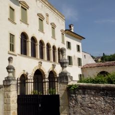 Villa Turco, Zamboni