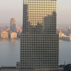 225 リバティ・ストリート