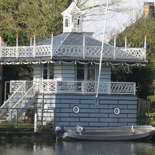 Theekoepel, Broek in Waterland