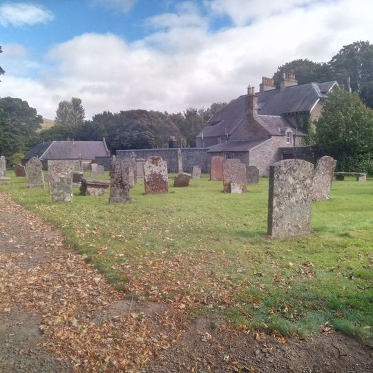 Yarrow Parish Church, Churchyard