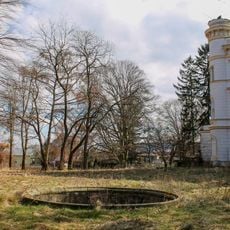 Kašna v Chudobíně v zámeckém parku