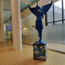 Statue