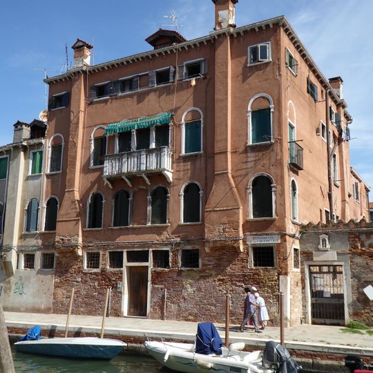 Palazzo Moro ai Capuccine