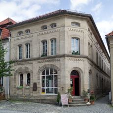 Wohn- und Geschäftshaus