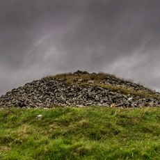 Mid Gleniron, chambered cairns and cairns