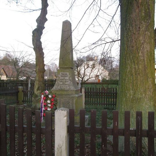 Pomník padlým v Kamenném Újezdu