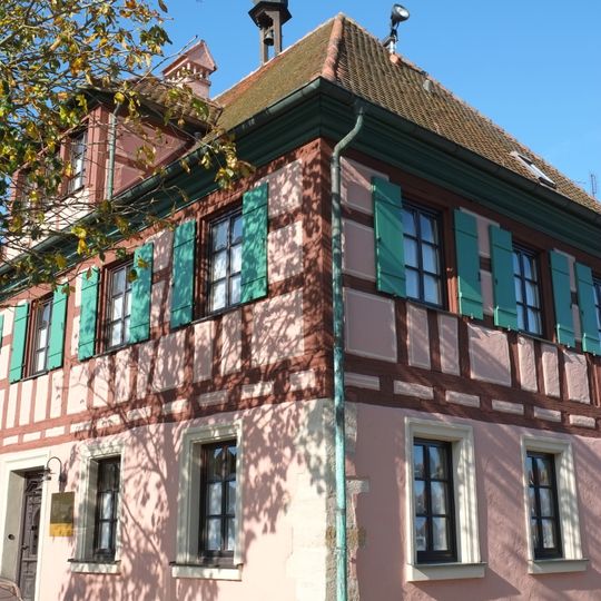 Ehemaliges Schulgebäude, sogenanntes Altes Schulhaus