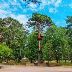 Nuotykių ir laipynių parkas Minimelts