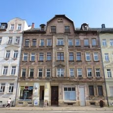 Mietshaus in geschlossener Bebauung Bernsdorfer Straße 93