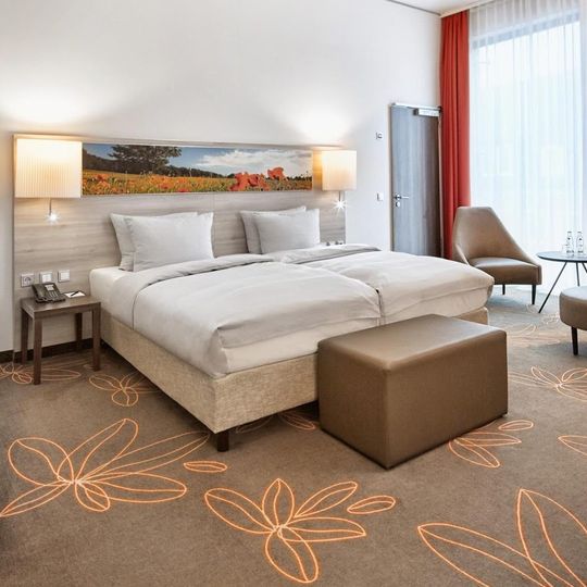H4 Hotel