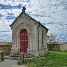 Chapelle du cimetière de Villefrancon