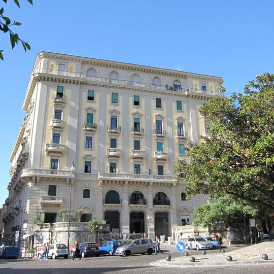 Palazzo Cottrau Ricciardi
