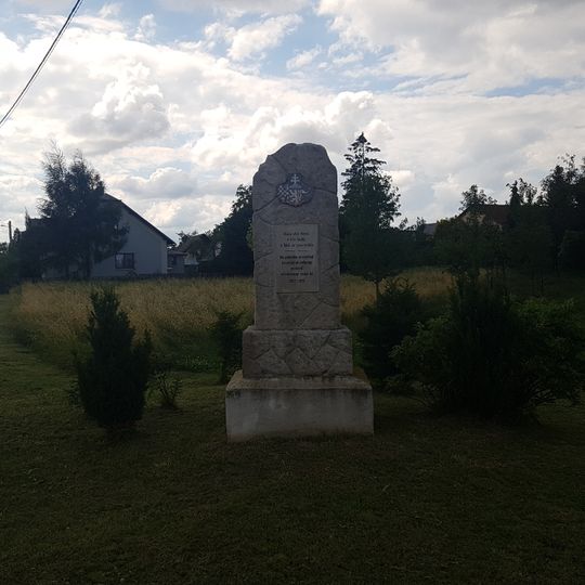 Památník pozemkové reformy v Holasovicích