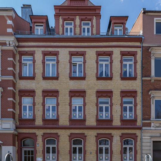 Gebäudegruppe von vier historischen Mietwohnhäusern