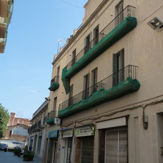 House in carrer Carril, 27-29