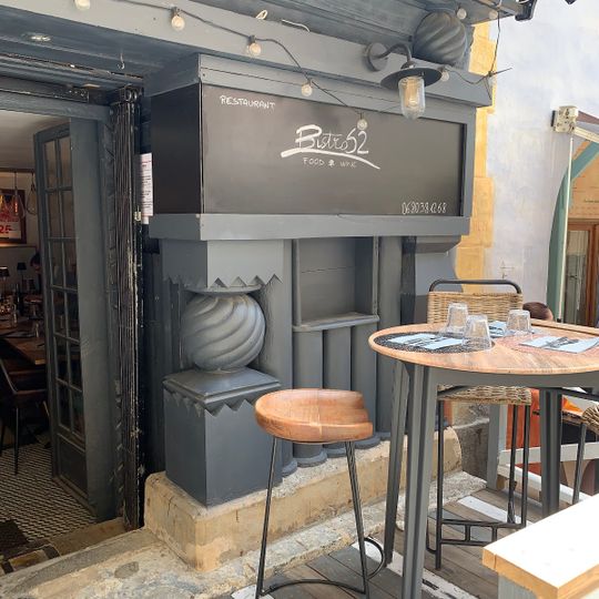Bistro 62