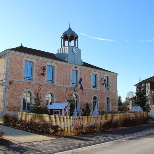 Saint-Amand-sur-Fion