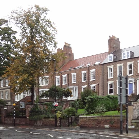 Walls To The Old Red House