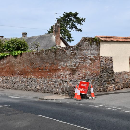Garden  Wall At No 1