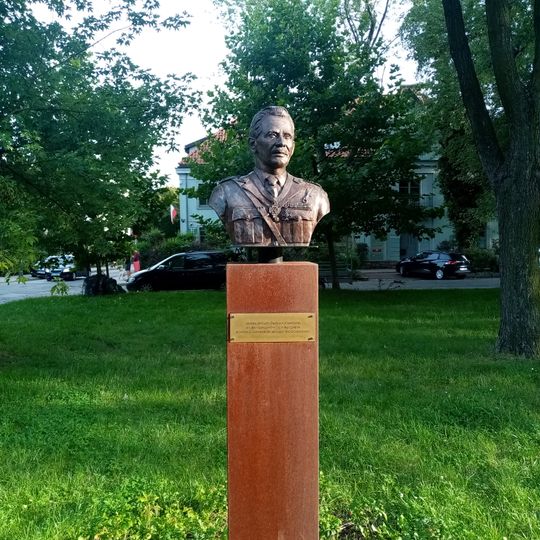 Pomnik gen. Stanisława Sosabowskiego w Warszawie