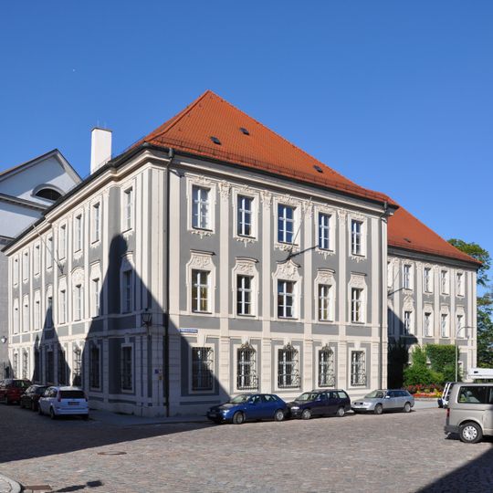 Ehemaliges Landschafts- und Regierungsgebäude, jetzt Amtsgerichtsgebäude