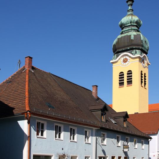 Wohn- und Geschäftshaus