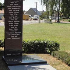 Nouveau monument aux morts de la Première Guerre mondiale de Loffre
