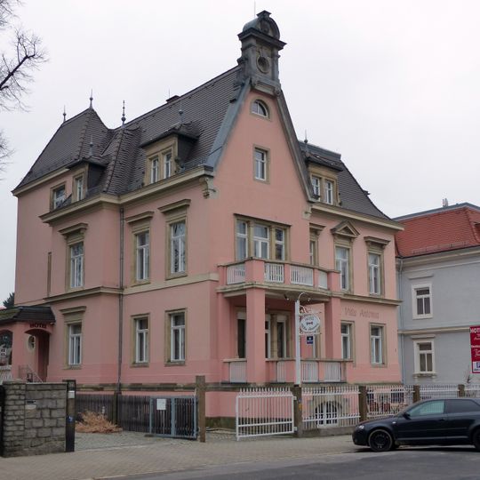 Mietvilla Lessingstraße 1