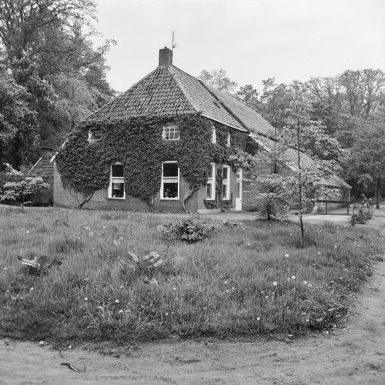 Huis te Glimmen, noordelijk schathuis