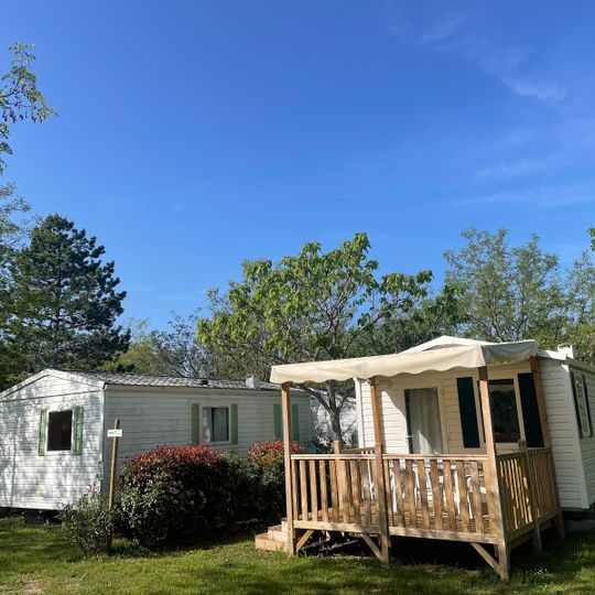 Camping Les Roux