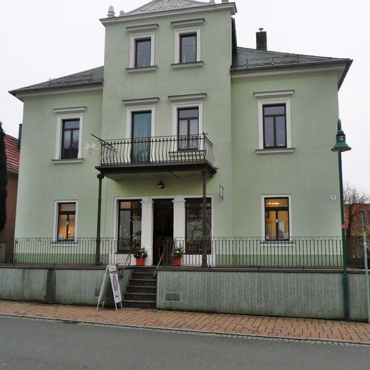 Wohnhaus und Scheune im Hinterhof Hauptstraße 2