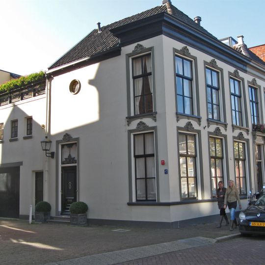 Dwarsstraat 1