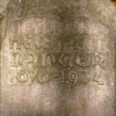 Památník Hermanna Langera v Oskavě na okraji lesa