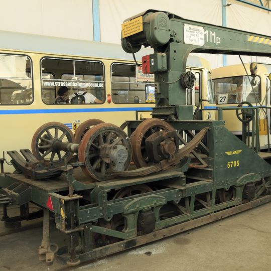 Historischer Straßenbahnwagen Georg-Schumann-Straße 244–246