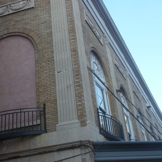 Metropolitan Theatre