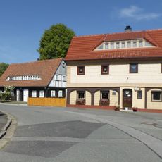 August-Hoffmann-Straße 6