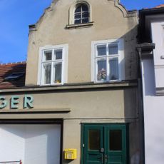 Wohn- und Geschäftshaus