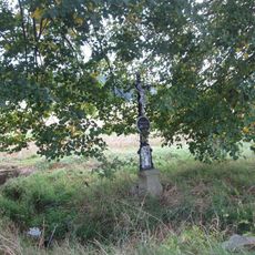 Kříž severně od Štěpánovic u Dolního Miletína