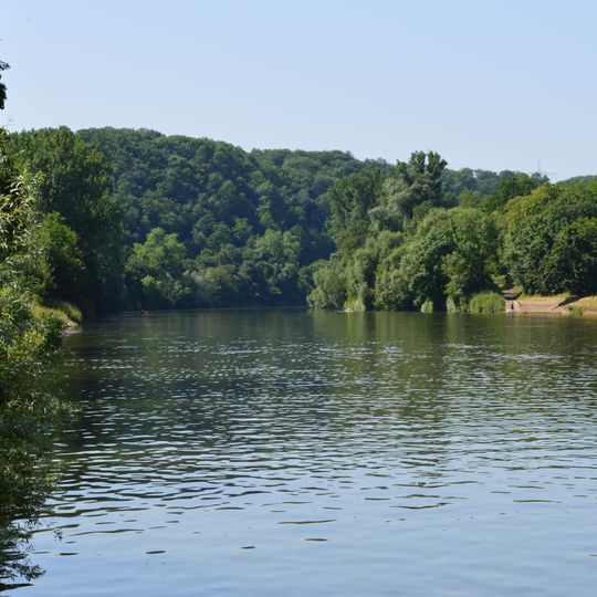 Neckartal mit Randgebieten zwischen Ludwigsburg-Hoheneck und der Neckarschleuse Marbach