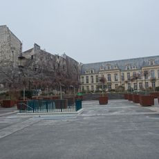 Square Albert-Schweitzer