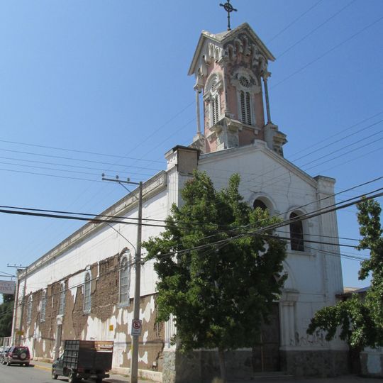 Iglesia y claustro de San Agustín de Melipilla