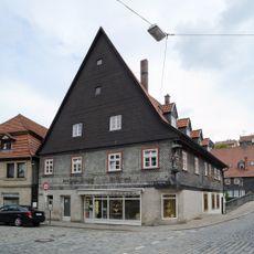 Wohn- und Geschäftshaus