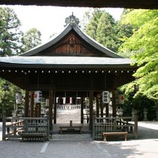 馬路石邊神社