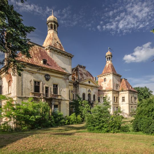 Palace in Mańczyce