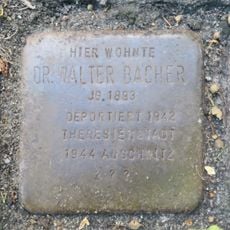 Stolperstein en memoria de Walter Bacher